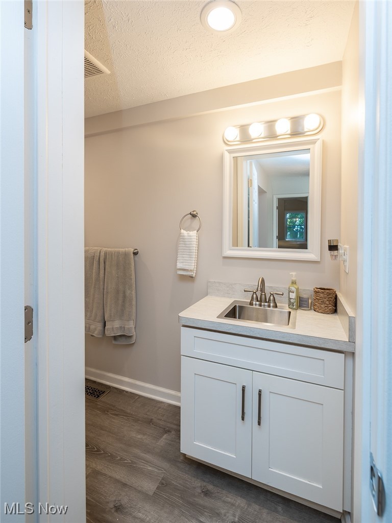 10369 Broadview Road Broadview Heights, OH 44147 - Photo 12 of 23 Gallery Image 12