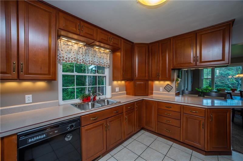 2820 McMorran Road Gibsonia, PA 15044 - Photo 11 of 25 Gallery Image 11