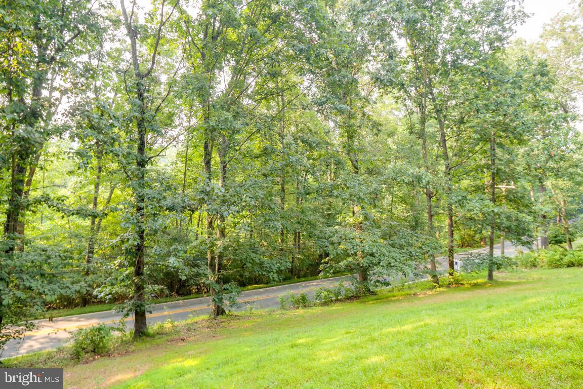 49 West Deep Run Road Westminster, MD 21158 - Photo 6 of 32 Gallery Image 6