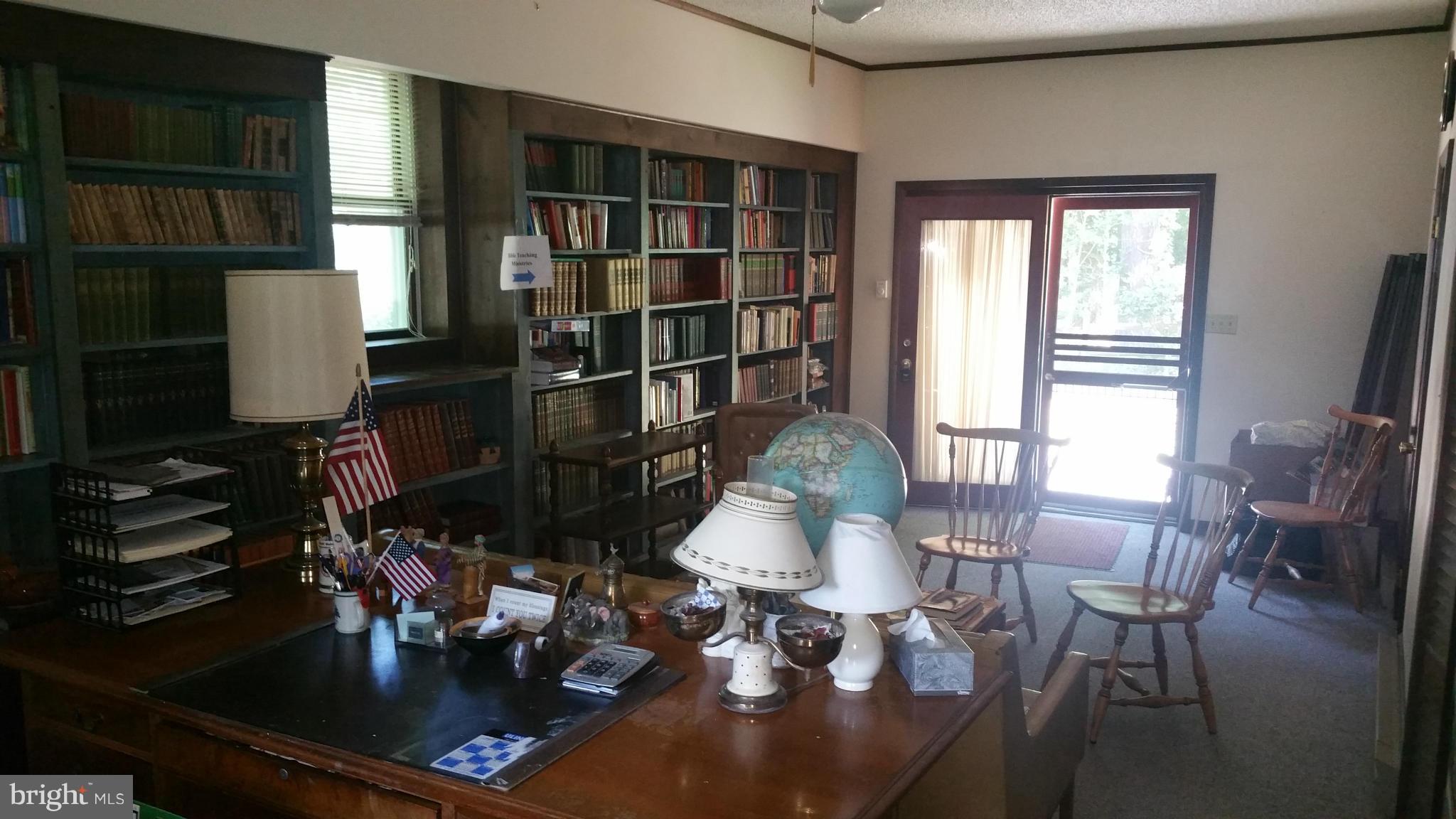 214 Sharp Road Denton, MD 21629 - Photo 7 of 27 Family Room/Library