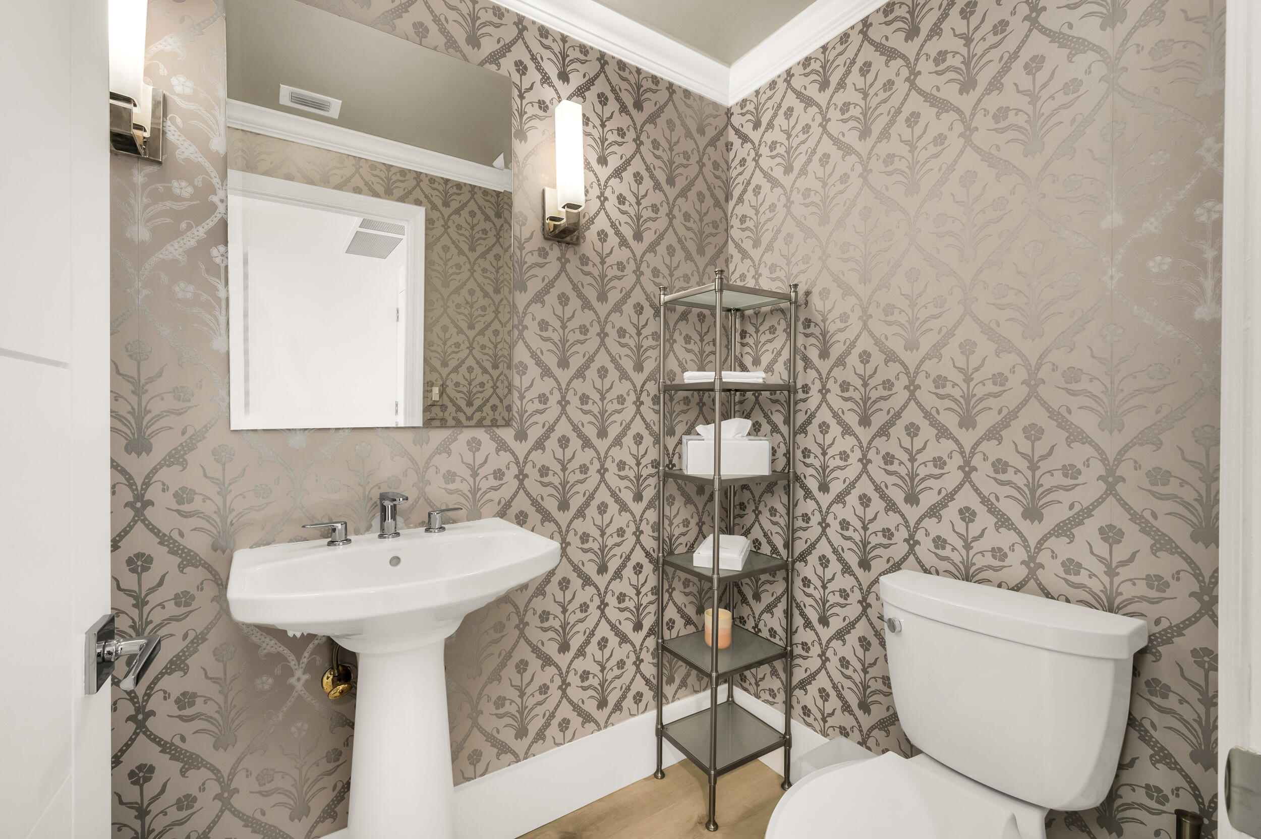 300 Southeast 5th Avenue, Unit 6110 Boca Raton, FL 33432 - Photo 38 of 96 6110-42