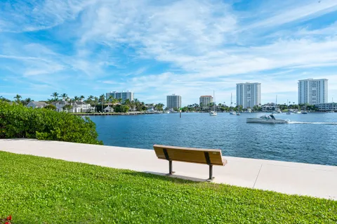 $3,550,000 | 300 Southeast 5th Avenue, Unit 6110, Boca Raton, FL 33432