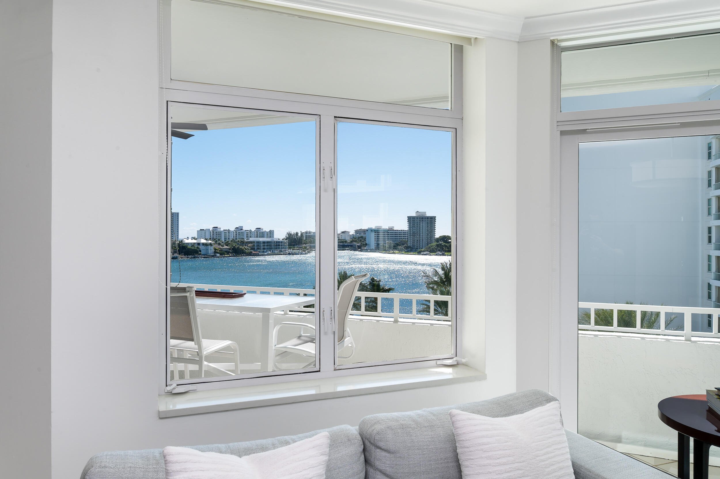 300 Southeast 5th Avenue, Unit 6110 Boca Raton, FL 33432 - Photo 7 of 73 6110-6