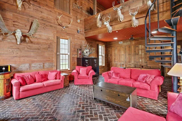 $650,000 | 16487 Highway 3, Yazoo City, MS 39194