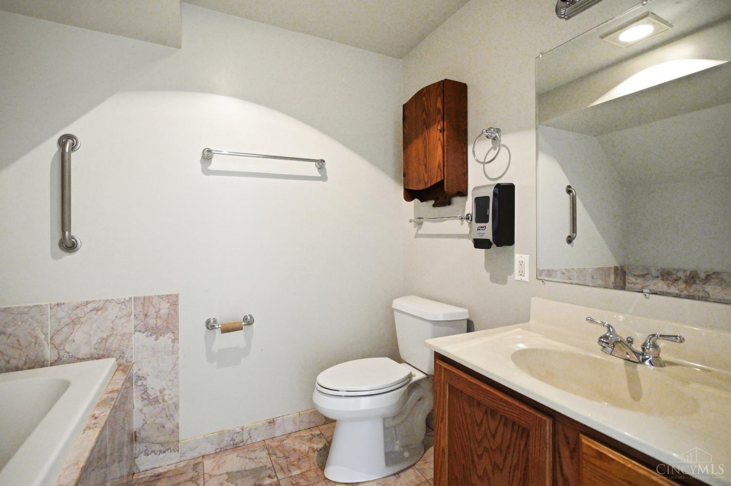 3435 Blue Rock Road Cincinnati, OH 45247 - Photo 46 of 49