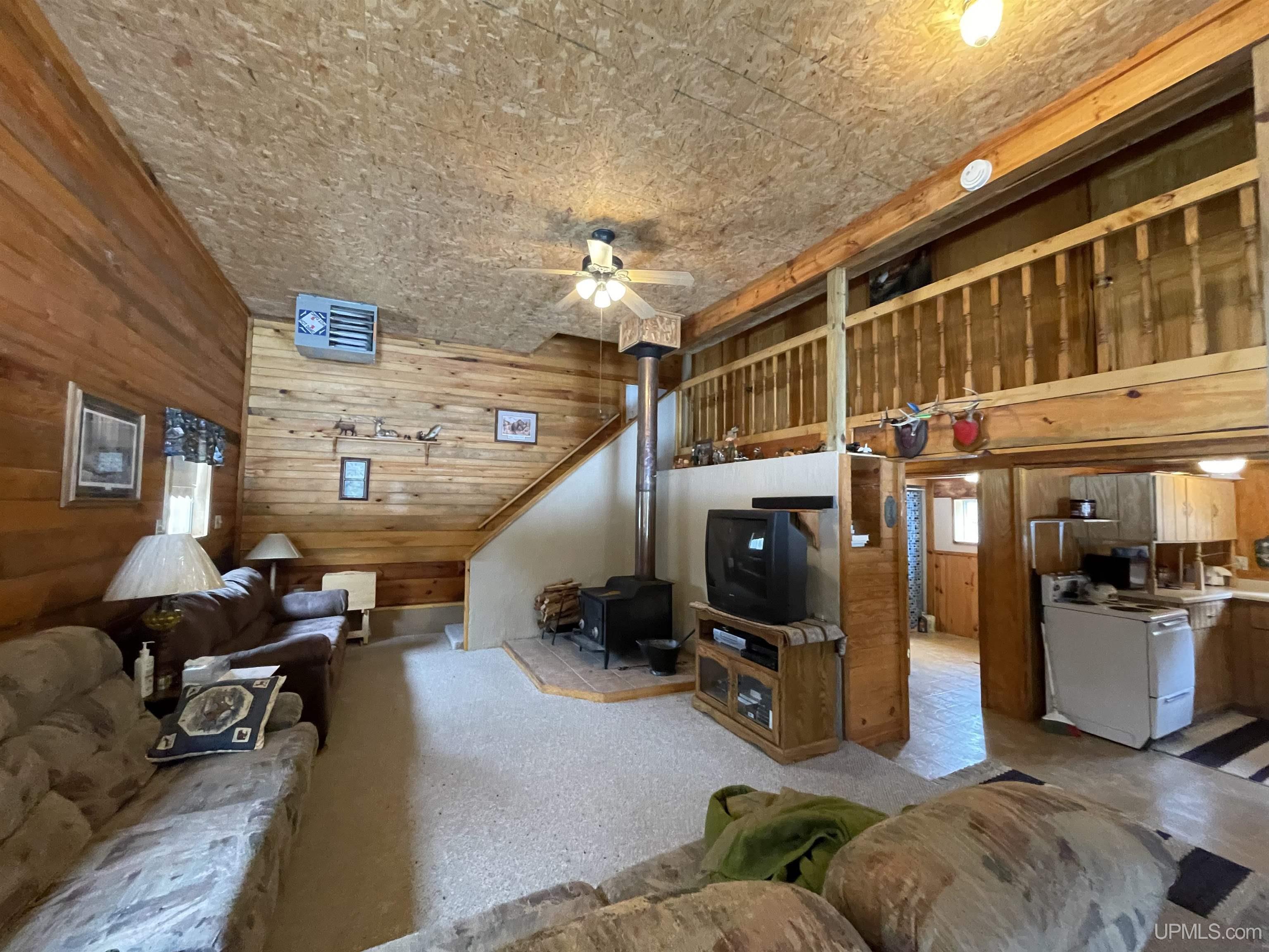 11128 Co Road Rapid River, MI 49878 - Photo 34 of 97