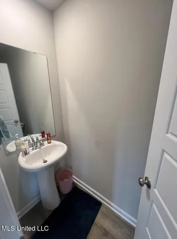 $1,900 | 2012 Magazine Street, Ocean Springs, MS 39564