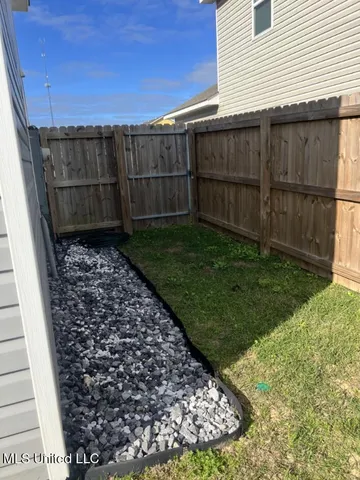 $1,900 | 2012 Magazine Street, Ocean Springs, MS 39564