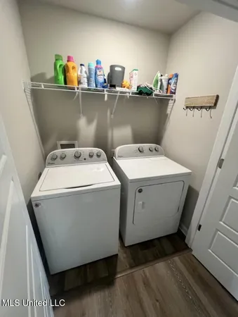 $1,900 | 2012 Magazine Street, Ocean Springs, MS 39564