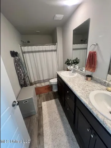 $1,900 | 2012 Magazine Street, Ocean Springs, MS 39564