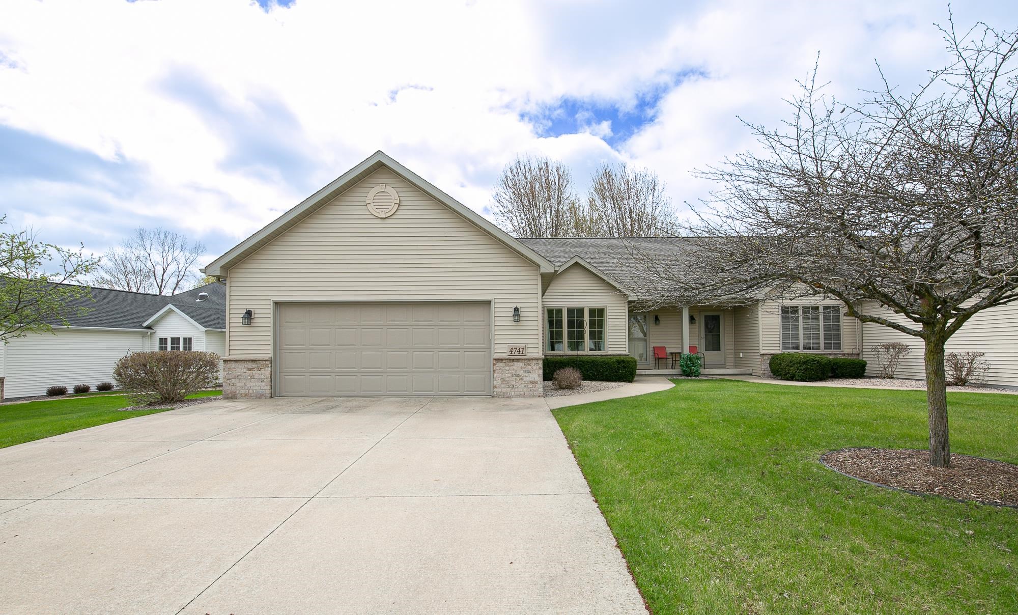 4741 Westbrook Court Appleton, WI 54913 - Photo 2 of 28