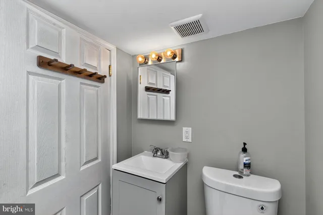 $289,900 | 1847 Hawk Court, Severn, MD 21144