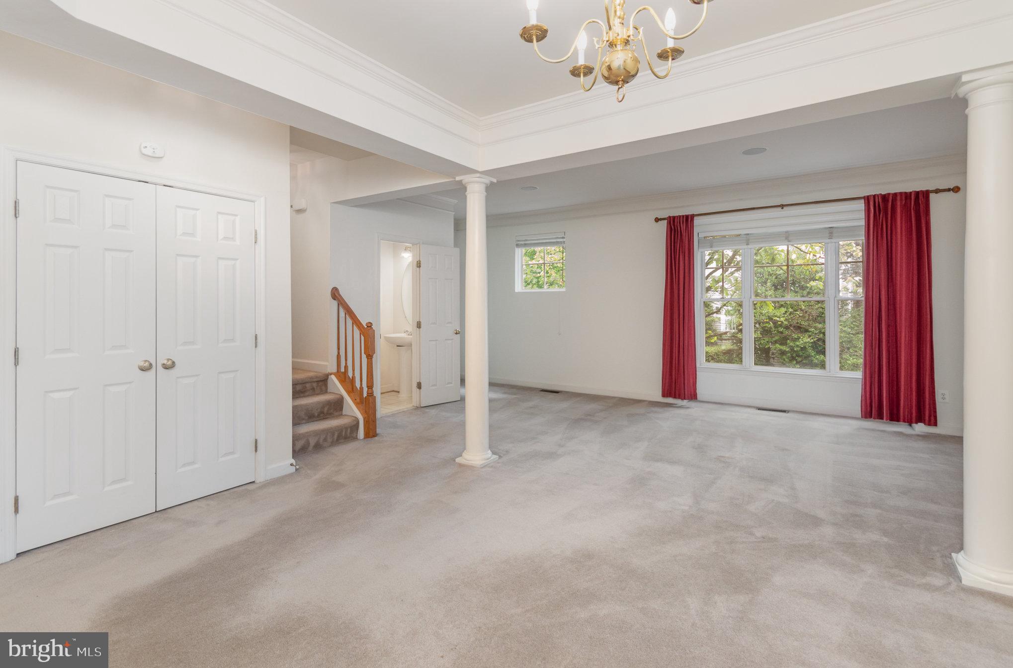 2540 Brenton Point Drive Reston, VA 20191 - Photo 5 of 38