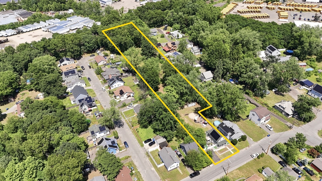 72 Switzer Avenue Springfield, MA 01109 - Photo 34 of 37 an aerial view of a city