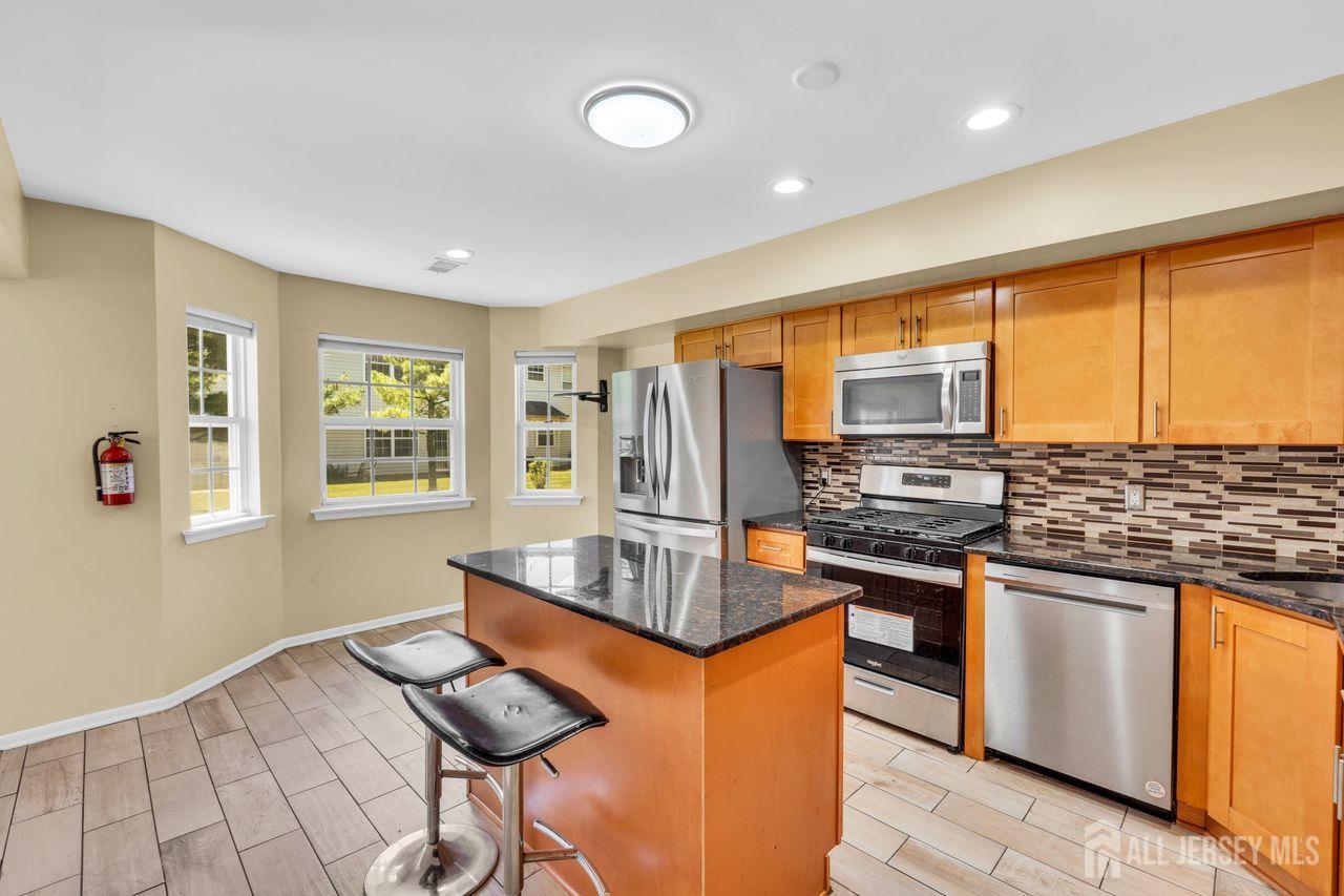 385 Draco Road Piscataway, NJ 08854 - Photo 11 of 25