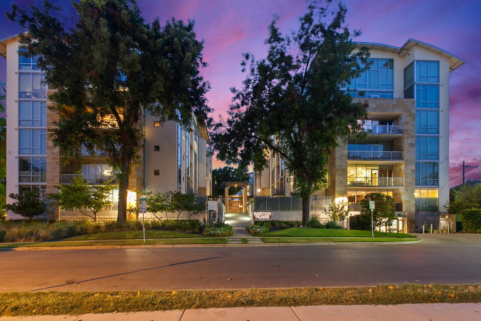 1600 Barton Springs Road, Unit 2102 Austin, TX 78704 - Photo 24 of 37 Live where Austin plays at BartonPlace.