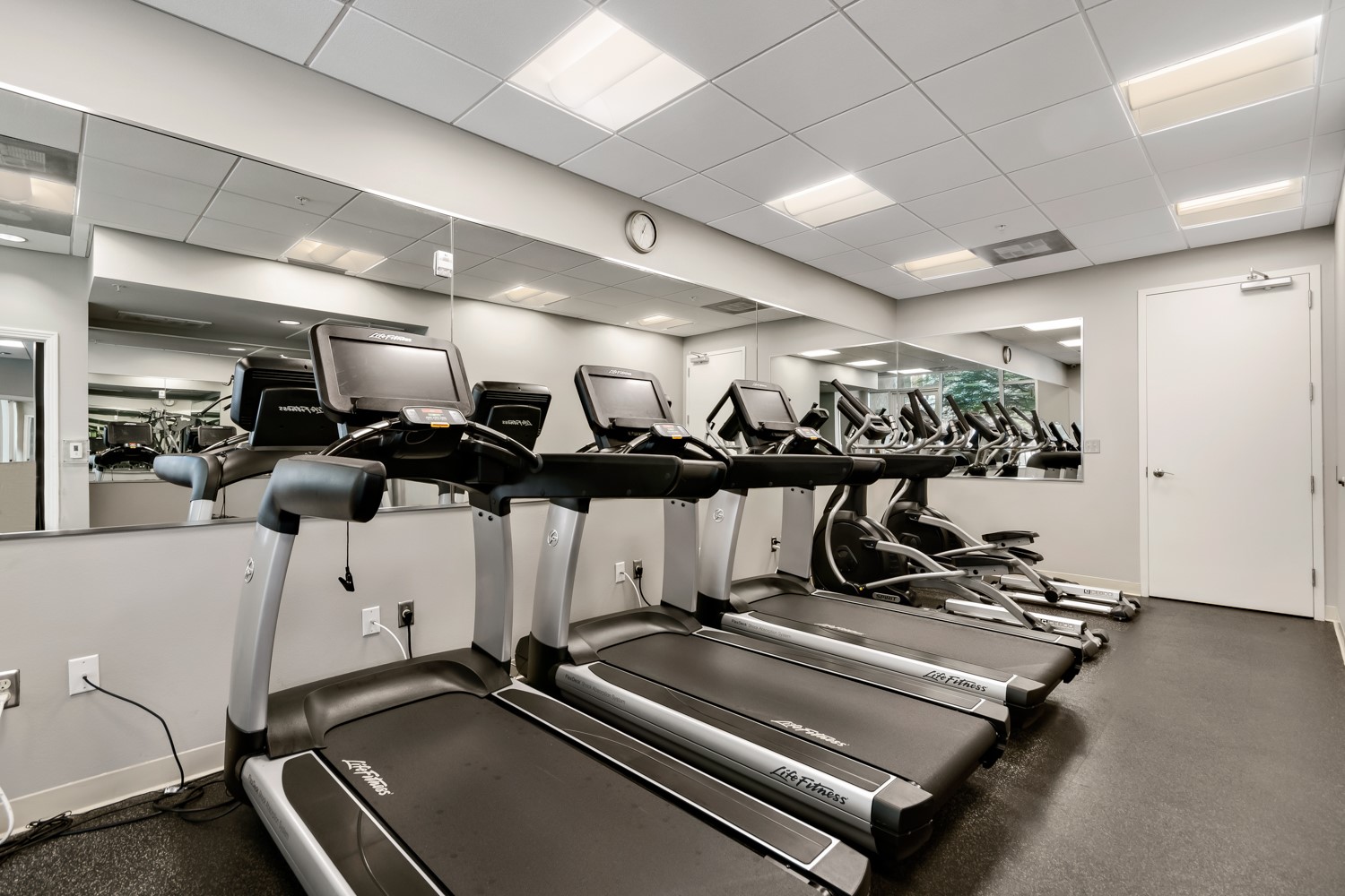 1600 Barton Springs Road, Unit 2102 Austin, TX 78704 - Photo 30 of 37 Fitness facility.