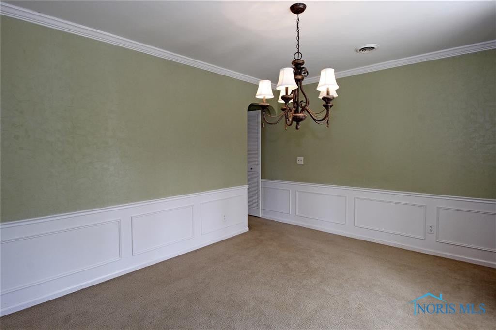 7020 Hickory Ridge Road Sylvania, OH 43560 - Photo 3 of 36 Gallery Image 3