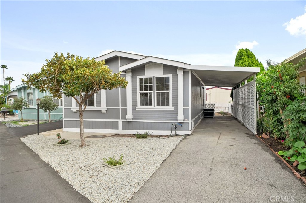 32900 Riverside Drive, Unit 40 Lake Elsinore, CA 92530 - Photo 3 of 32