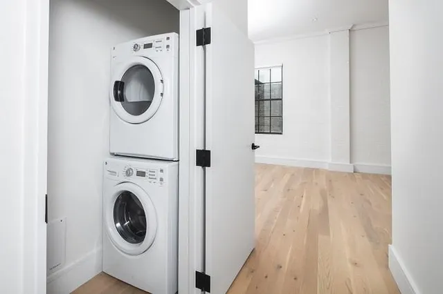 $2,100 | 510 Julia Street, Unit 202, New Orleans, LA 70130