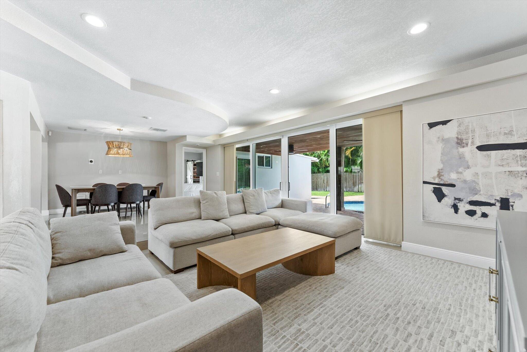 1051 Northwest 3rd Street Boca Raton, FL 33486 - Photo 5 of 52 living room