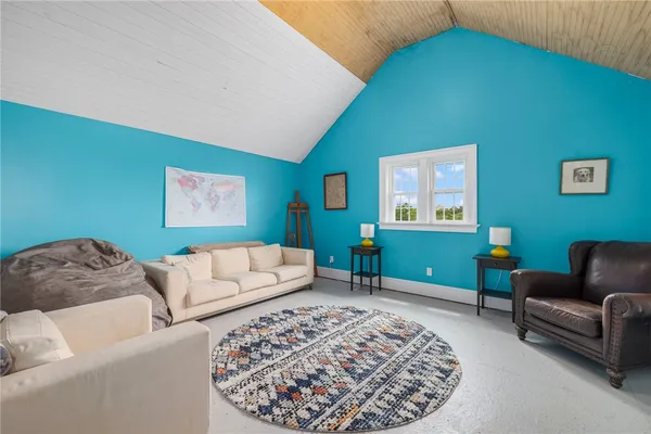 $2,990,000 | 1661 Sands Pond Road, Block Island, RI 02807