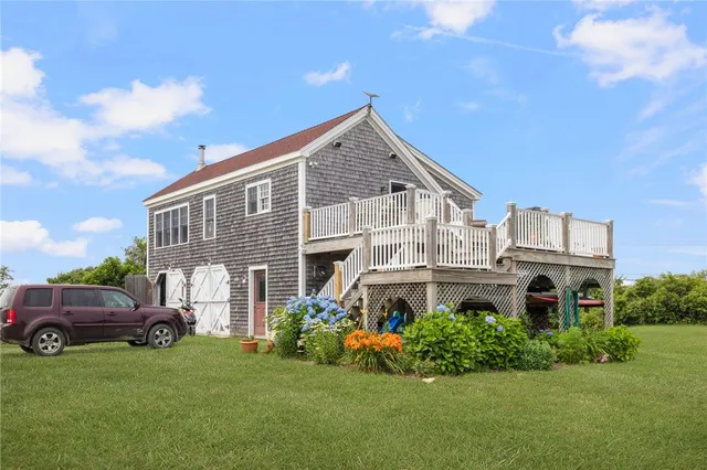 $2,990,000 | 1661 Sands Pond Road, Block Island, RI 02807