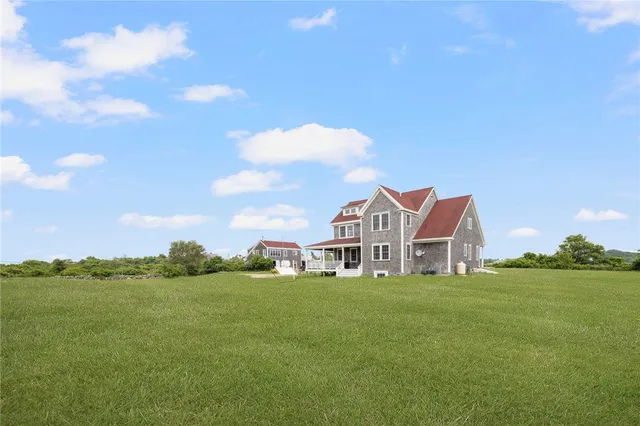 $2,990,000 | 1661 Sands Pond Road, Block Island, RI 02807