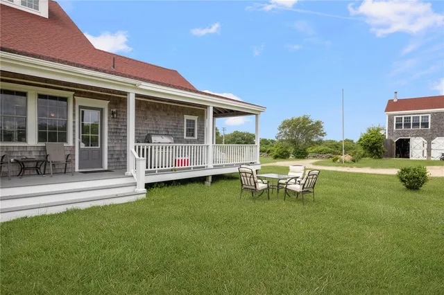 $2,990,000 | 1661 Sands Pond Road, Block Island, RI 02807