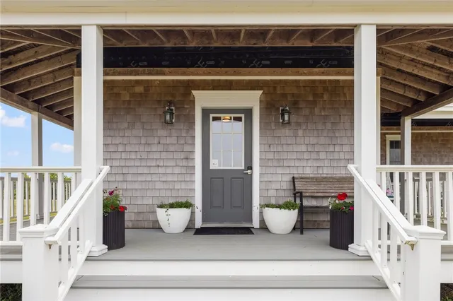 $2,990,000 | 1661 Sands Pond Road, Block Island, RI 02807