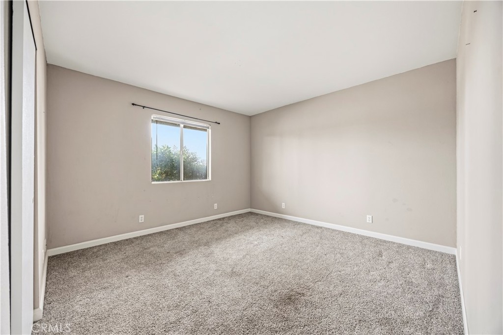 19125 Shoshonee Road Apple Valley, CA 92307 - Photo 15 of 30