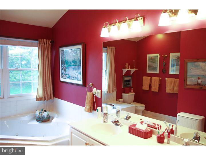 120 Cambridge Road Landenberg, PA 19350 - Photo 11 of 21