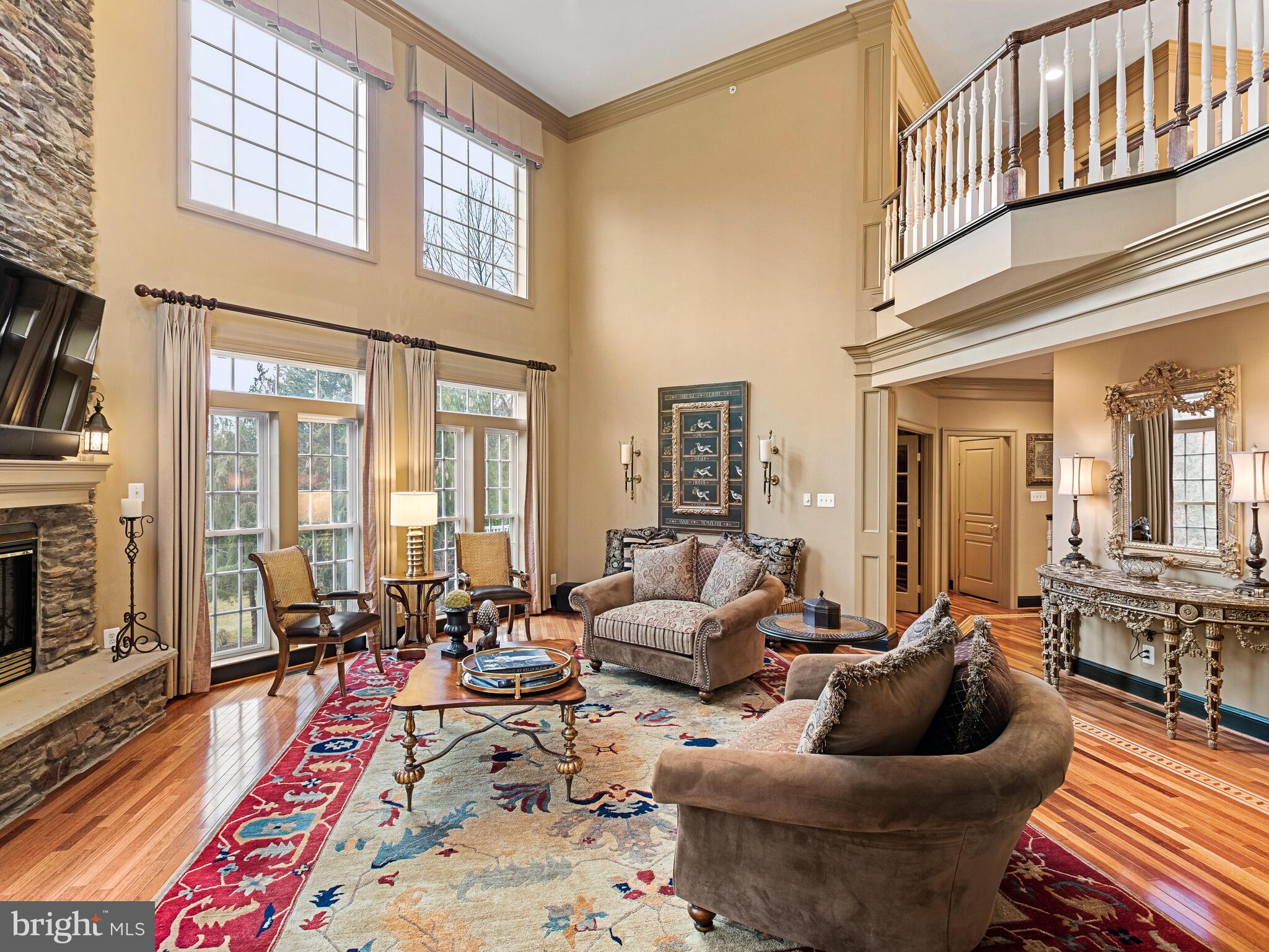 260 Valley Park Road Phoenixville, PA 19460 - Photo 25 of 63 Family rm floor to ceiling windows