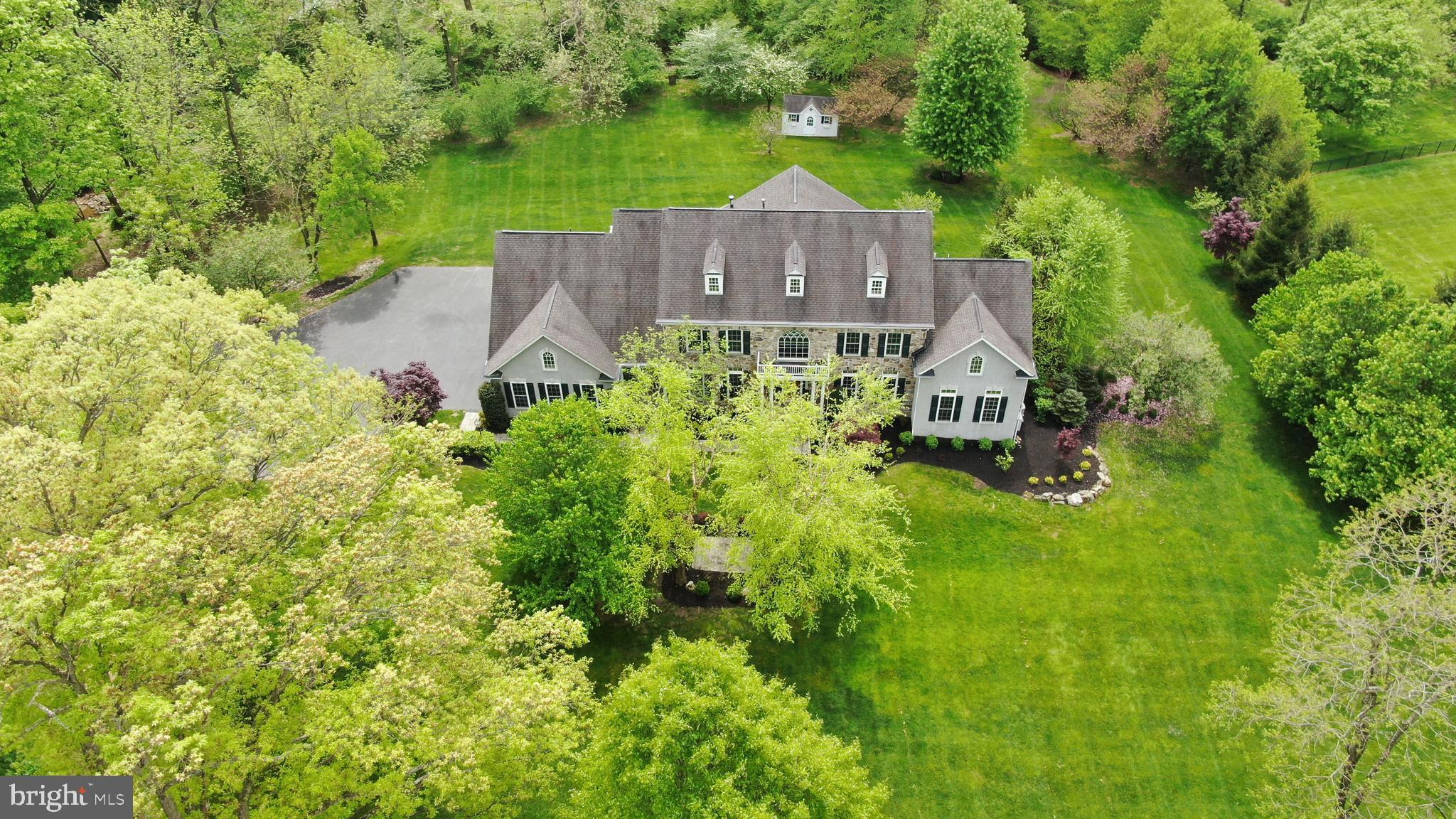 260 Valley Park Road Phoenixville, PA 19460 - Photo 5 of 63 Private setting