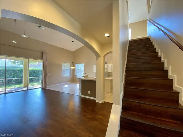 $3,200 | 74 Burnt Pine Drive, Naples, FL 34119
