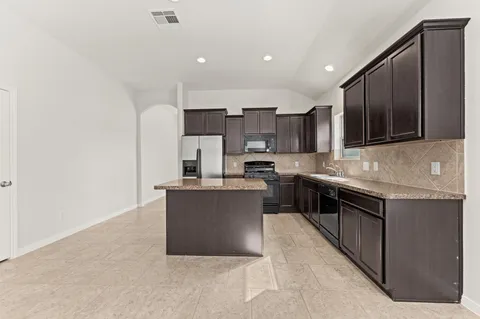 $275,000 | 3014 Cambridge Falls Drive, Fresno, TX 77545