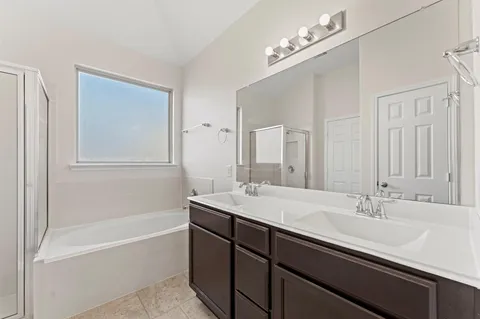 $275,000 | 3014 Cambridge Falls Drive, Fresno, TX 77545