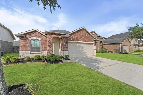 $275,000 | 3014 Cambridge Falls Drive, Fresno, TX 77545