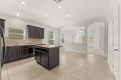 $275,000 | 3014 Cambridge Falls Drive, Fresno, TX 77545