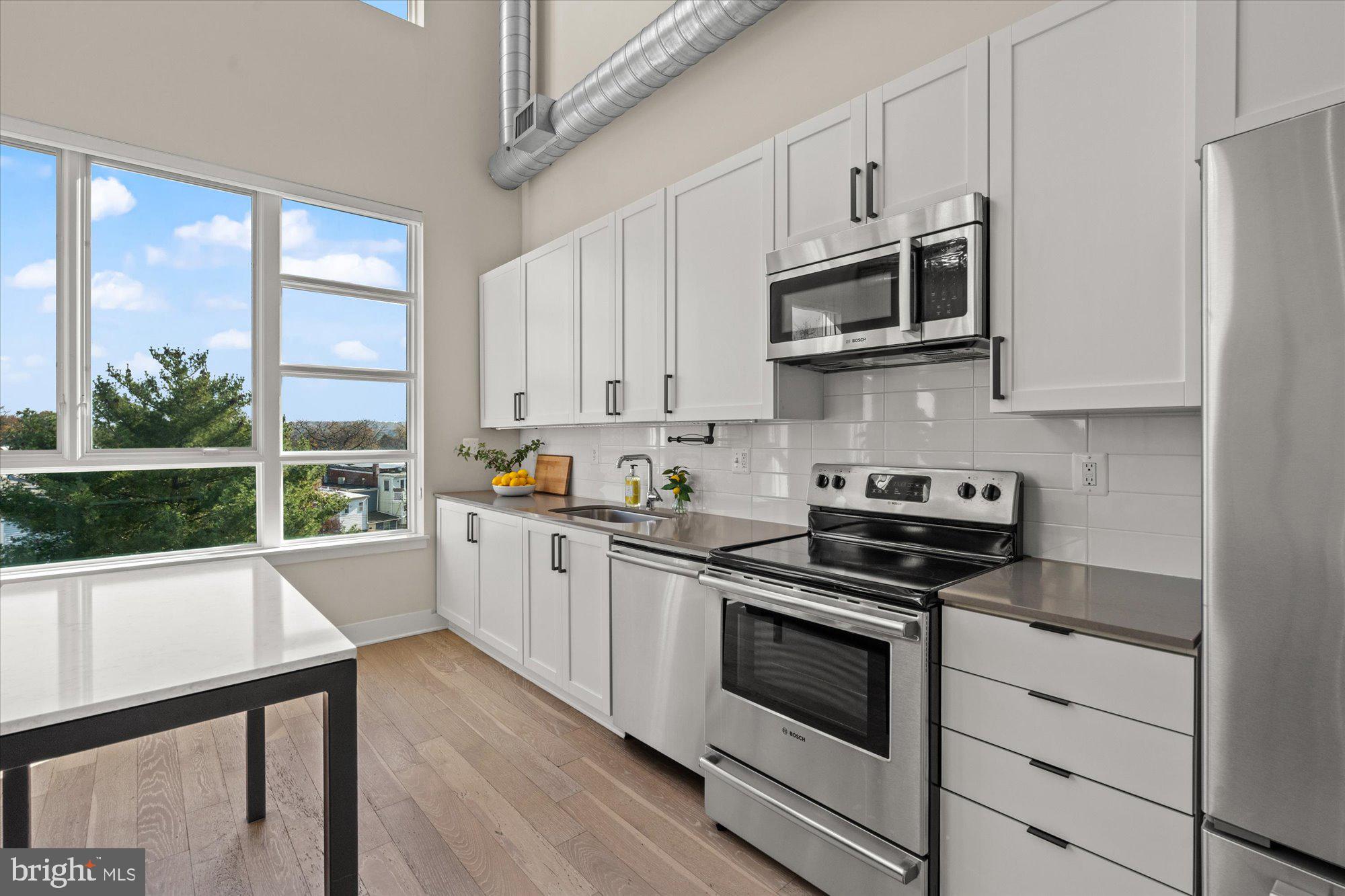 732 15th Street Southeast, Unit 6 Washington, DC 20003 - Photo 12 of 41