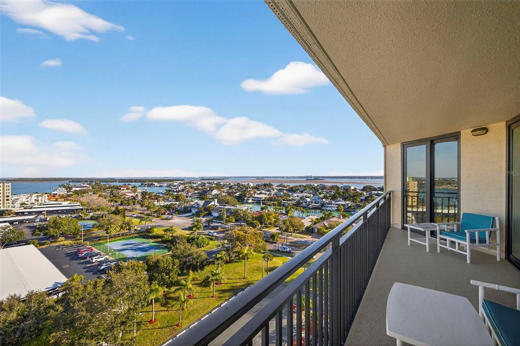 690 Island Way, Unit 1109 Clearwater Beach, FL 33767 - Photo 30 of 37 a city view from a balcony