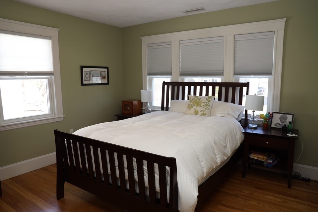 26 Barbara Road Waltham, MA 02453 - Photo 15 of 40 Gallery Image 15