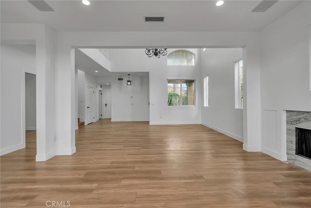 11205 Ravenna Lane Porter Ranch, CA 91326 - Photo 17 of 50 Gallery Image 17