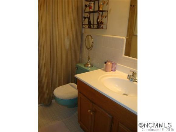 228 Balsam Road Hendersonville, NC 28792 - Photo 14 of 24 Gallery Image 14