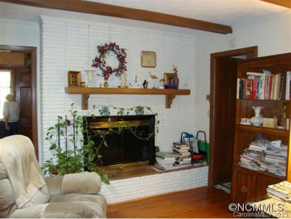 228 Balsam Road Hendersonville, NC 28792 - Photo 8 of 24 Gallery Image 8