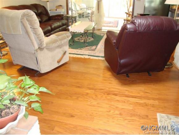 228 Balsam Road Hendersonville, NC 28792 - Photo 9 of 24 Gallery Image 9