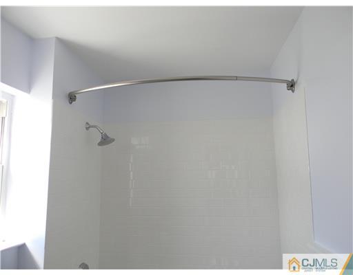 192 Evergreen Road, Unit 2B Edison, NJ 08837 - Photo 11 of 16 Gallery Image 11