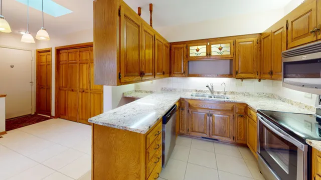 $349,900 | 2217 Baihly Court Southwest, Rochester, MN 55902