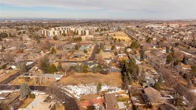 an aerial view of multiple house