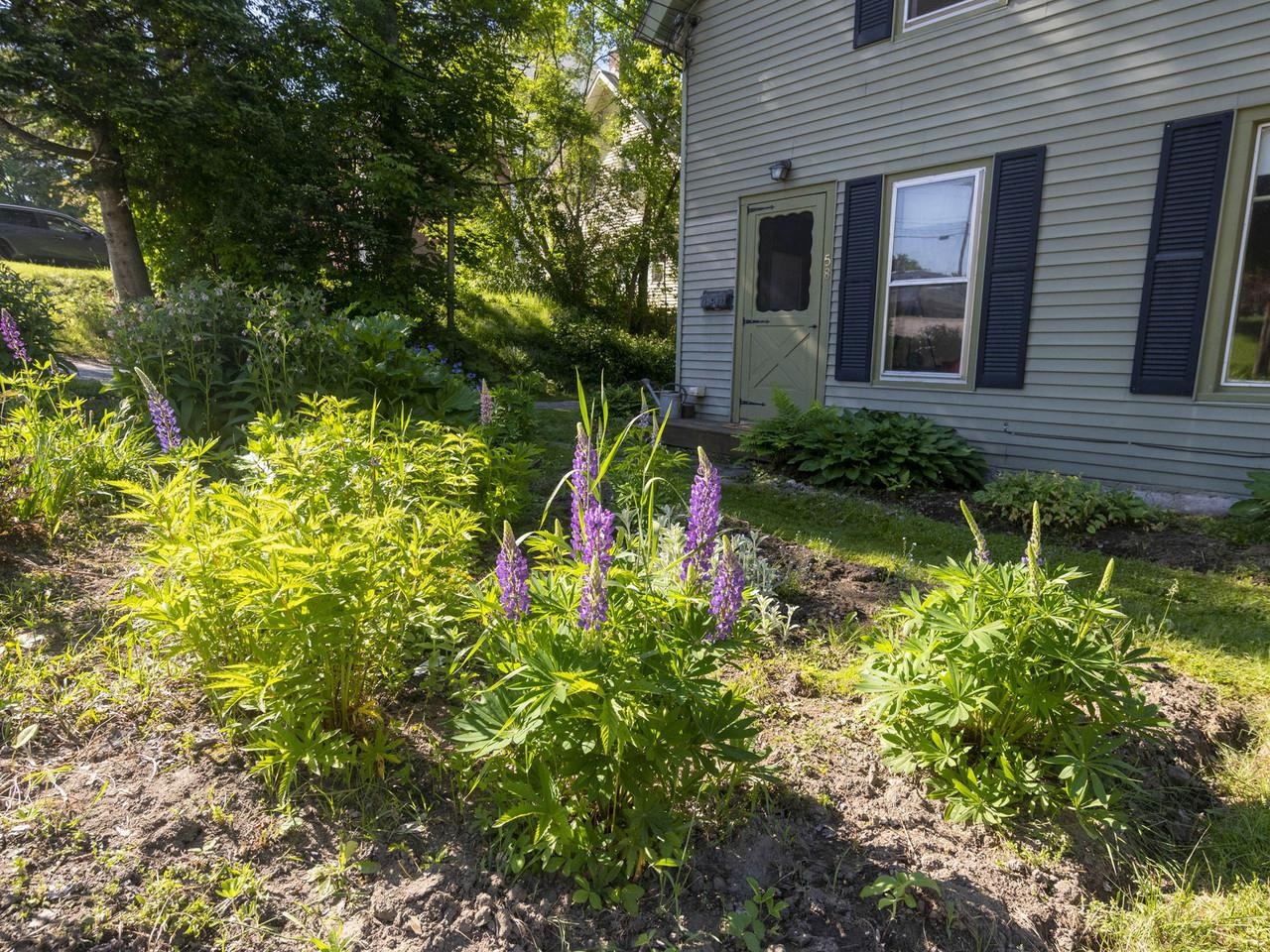 58 Ridge Street Montpelier, VT 05602 - Photo 3 of 32